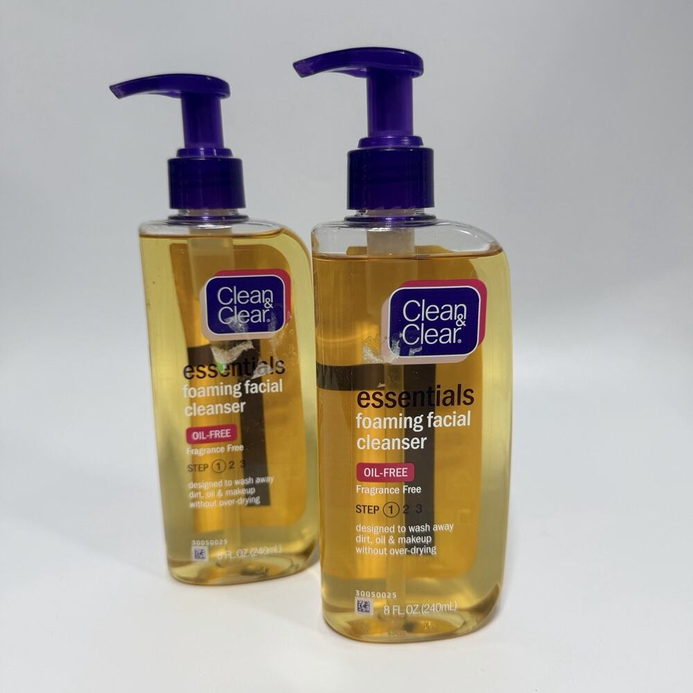 2 Clean & Clear Essentials Foaming Facial Cleanser OIL FREE 8oz ORIGINAL FORMULA